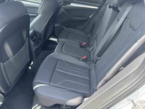 2024 Audi Q5 45 S line Premium