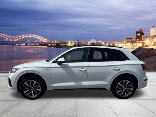 2024 Audi Q5 45 S line Premium