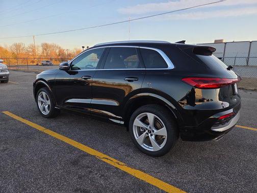 2025 Audi Q5 Premium Plus TFSI quattro S tronic