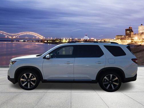 2024 Honda Pilot Touring 8-Passenger