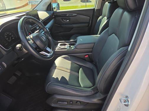 2024 Honda Pilot Touring 8-Passenger