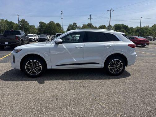 2025 Audi Q5 Premium Plus TFSI quattro S tronic