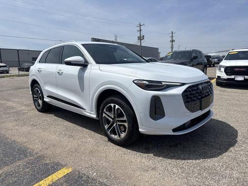 2025 Audi Q5 Premium Plus TFSI quattro S tronic