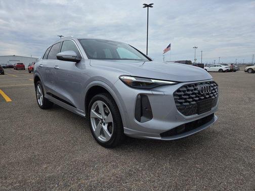 2025 Audi Q5 Premium Plus TFSI quattro S tronic