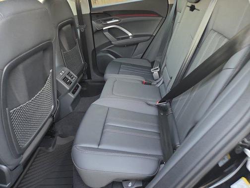 2025 Audi Q5 Premium TFSI quattro S tronic