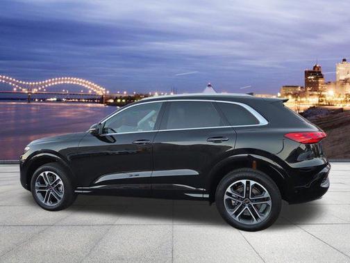 2025 Audi Q5 Premium TFSI quattro S tronic