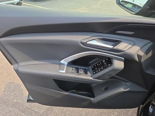 Mythos Black Metallic 2026 Audi Q5 Premium Plus TFSI quattro S tronic
