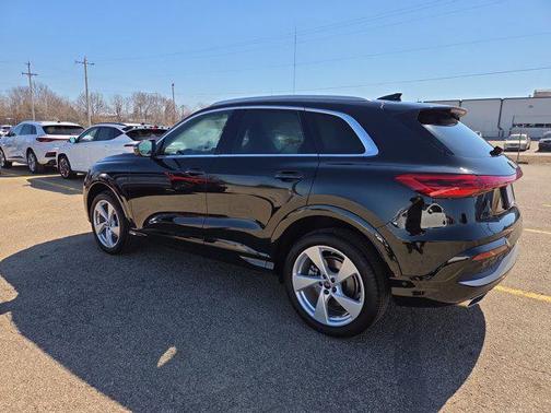 2025 Audi Q5 Premium Plus TFSI quattro S tronic