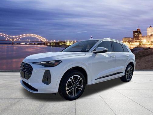 2025 Audi Q5 Premium TFSI quattro S tronic