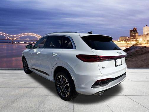 2025 Audi Q5 Premium TFSI quattro S tronic