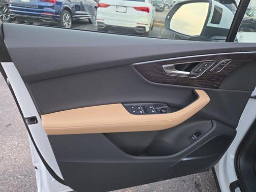 2026 Audi Q7 55 Premium Plus