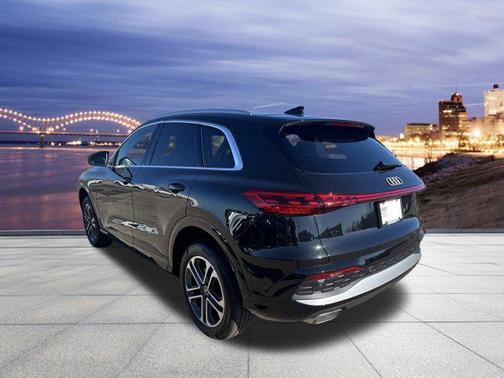 2025 Audi Q5 Premium Plus TFSI quattro S tronic