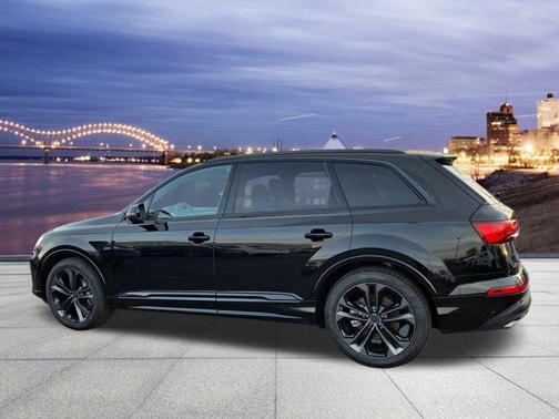 Mythos Black Metallic 2026 Audi Q7 55 Premium Plus