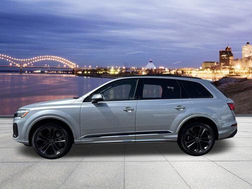 2025 Audi Q7 55 Premium Plus