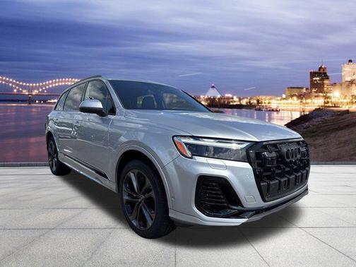 2025 Audi Q7 55 Premium Plus