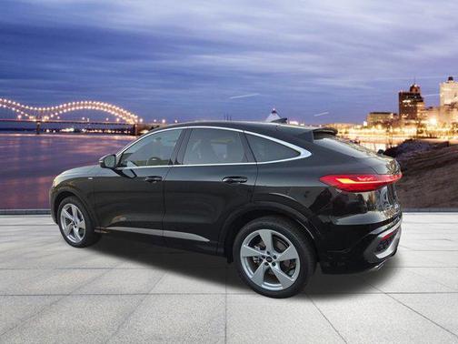 2025 Audi Q5 Prestige TFSI quattro S tronic