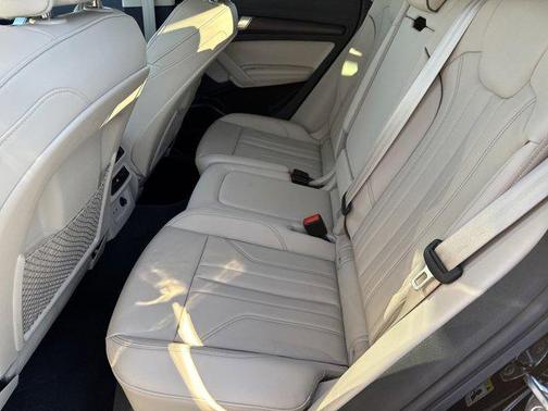 2025 Audi Q5 45 S line Premium Plus