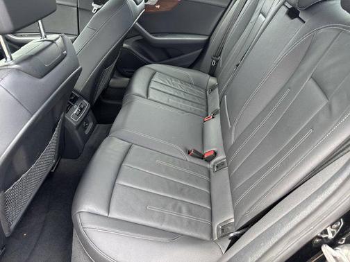 2022 Audi A4 40 Premium