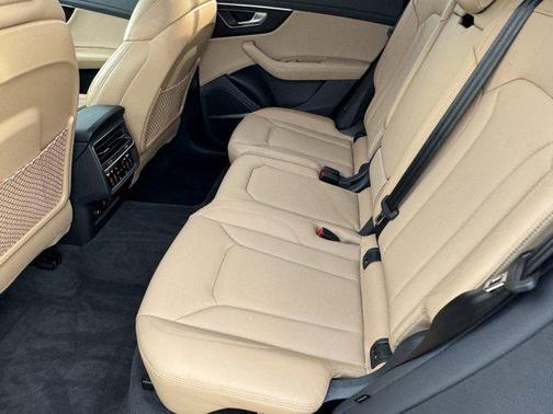 2023 Audi Q8 55 Prestige