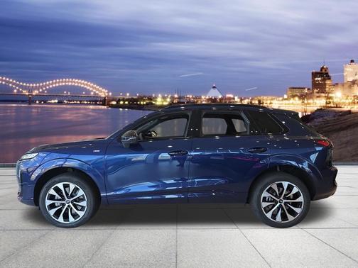 Navarra Blue Metallic 2026 Audi Q3 TFSI quattro S tronic