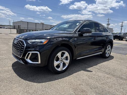 Mythos Black Metallic 2024 Audi Q5 45 S line Prestige