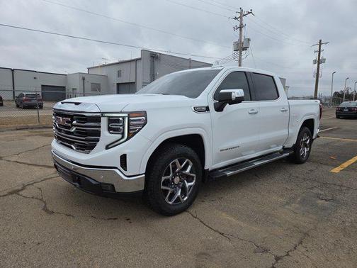 2025 GMC Sierra 1500 SLT