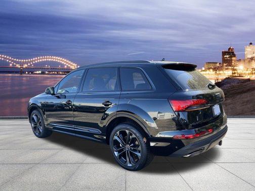 2025 Audi Q7 55 Premium Plus