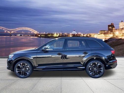 2025 Audi Q7 55 Premium Plus