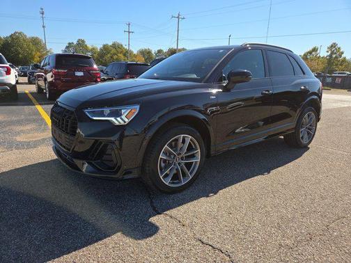 2025 Audi Q3 Premium 45 TFSI S line quattro Tiptronic