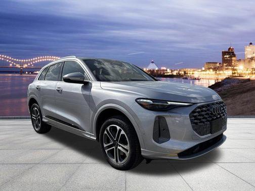 2025 Audi Q5 Premium Plus TFSI quattro S tronic