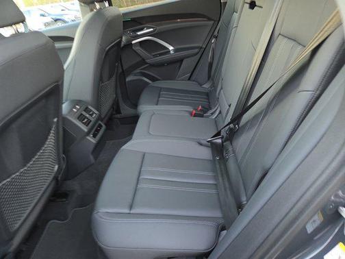 2025 Audi Q5 Premium TFSI quattro S tronic