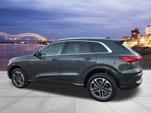 2025 Audi Q5 Premium TFSI quattro S tronic