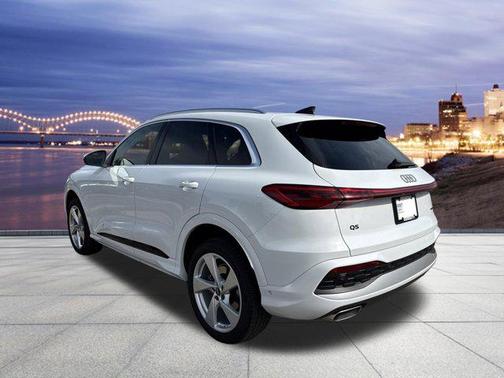 White 2025 Audi Q5 Premium Plus TFSI quattro S tronic
