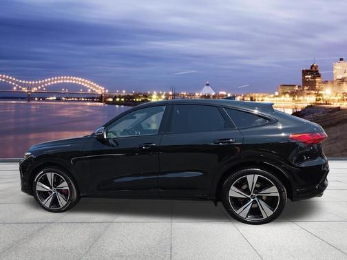 Mythos Black Metallic 2026 Audi SQ5 3.0T Prestige