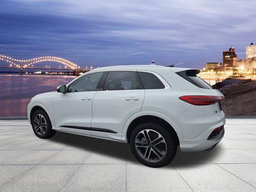 2025 Audi Q5 Premium