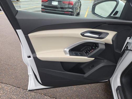 2025 Audi Q5 Premium