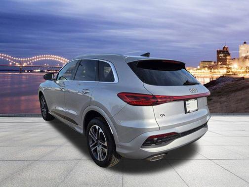 2025 Audi Q5 Premium Plus TFSI quattro S tronic