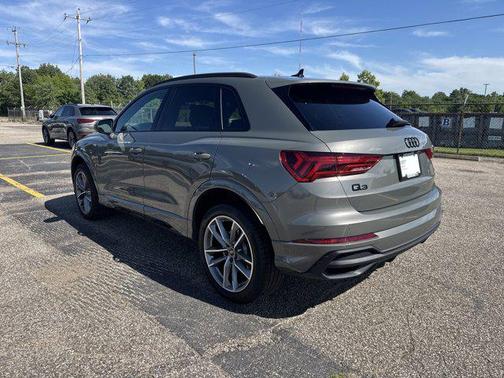 Chronos Gray Metallic 2025 Audi Q3 Premium 45 TFSI S line quattro Tiptronic