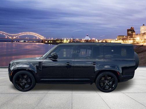 2025 Land Rover Defender 130 P400 X-Dynamic SE
