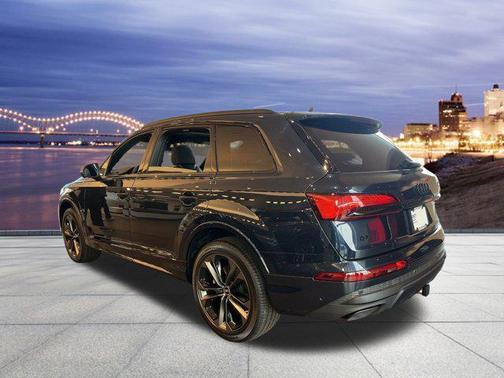 2025 Audi Q7 55 Premium Plus