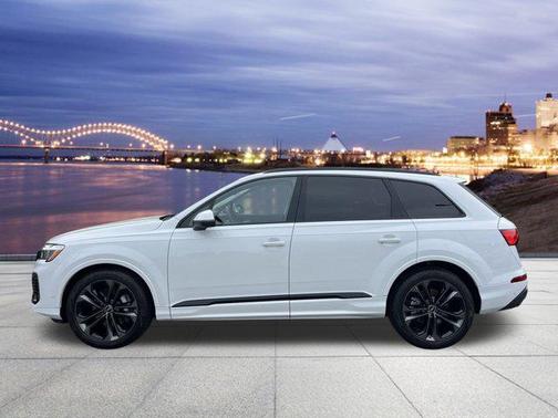 2025 Audi Q7 55 Prestige