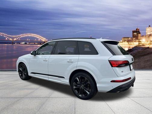 2025 Audi Q7 55 Prestige