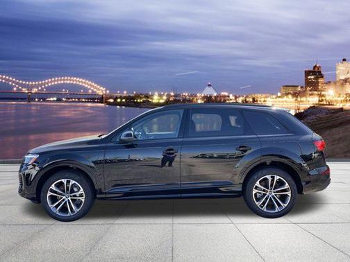 2025 Audi Q7 45 Premium Plus