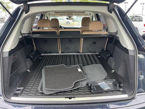 2025 Audi Q7 45 Premium Plus