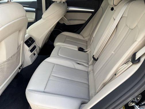 2025 Audi Q5 45 S line Premium Plus
