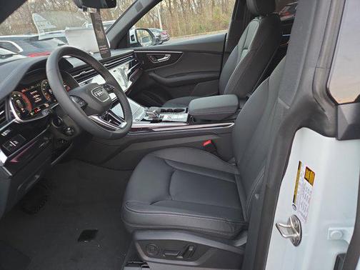 2026 Audi Q8 55 Premium Plus