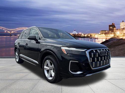2025 Audi Q7 55 Premium