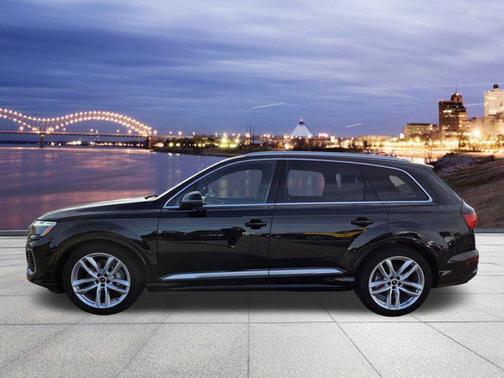 2025 Audi Q7 55 Prestige