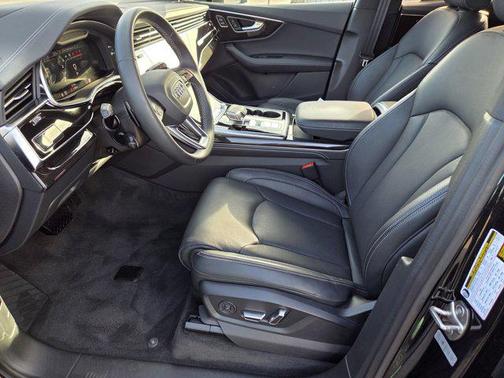 2025 Audi Q7 55 Prestige