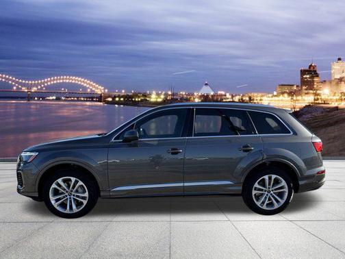 2025 Audi Q7 45 Premium